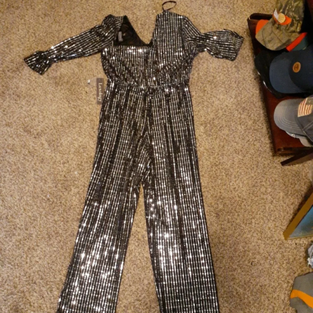 Luxology jumpsuit - Picture 3 of 5
